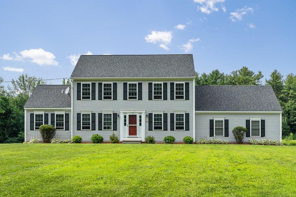 569 Sheldon Road Fitchburg, MA 01420 - Photo 3 of 42 Gallery Image 3
