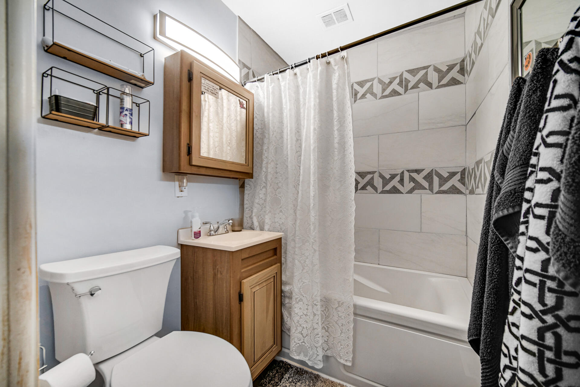 222 Maple Street Crown Point, IN 46307 - Photo 11 of 20 1920x1280
