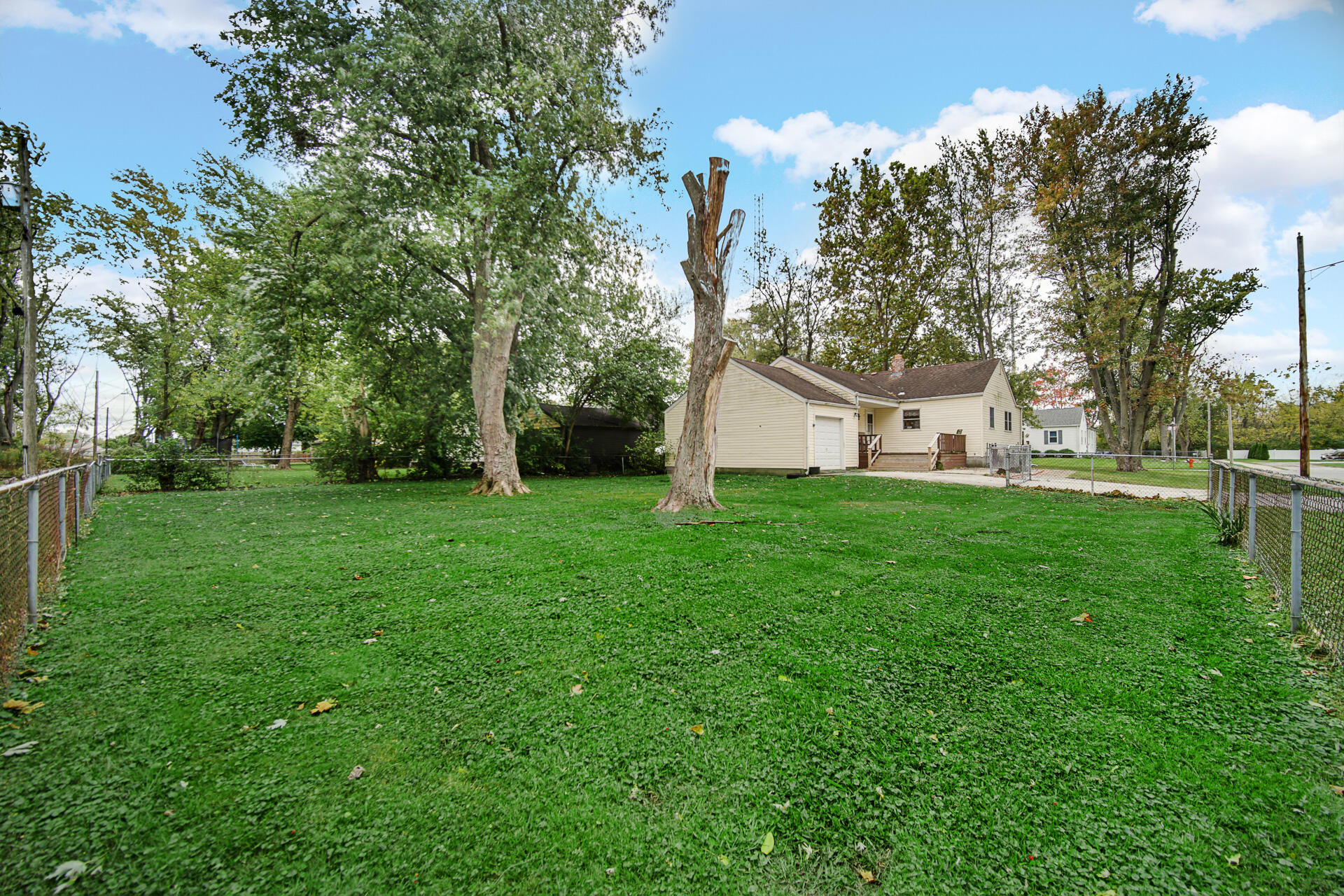 222 Maple Street Crown Point, IN 46307 - Photo 19 of 20 1920x1280