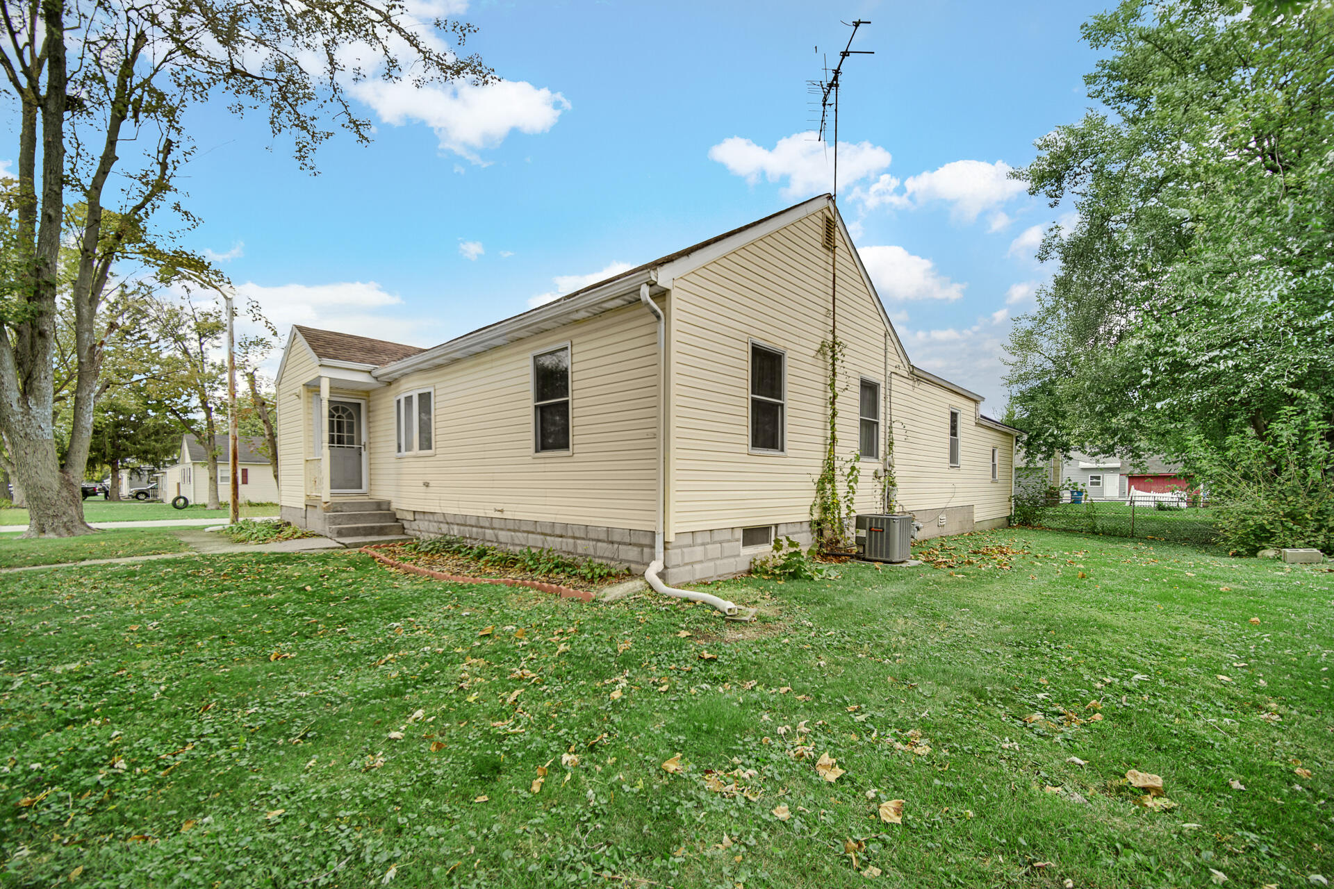 222 Maple Street Crown Point, IN 46307 - Photo 20 of 20 1920x1280