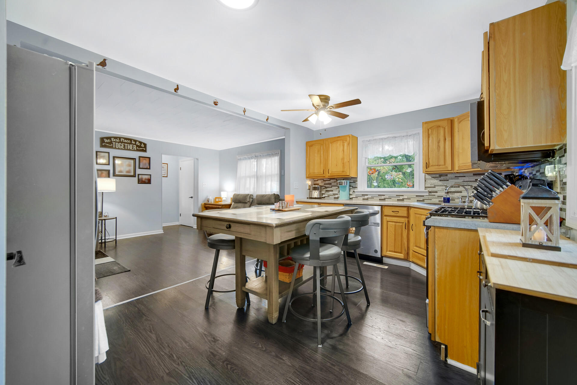 222 Maple Street Crown Point, IN 46307 - Photo 3 of 20 1920x1280