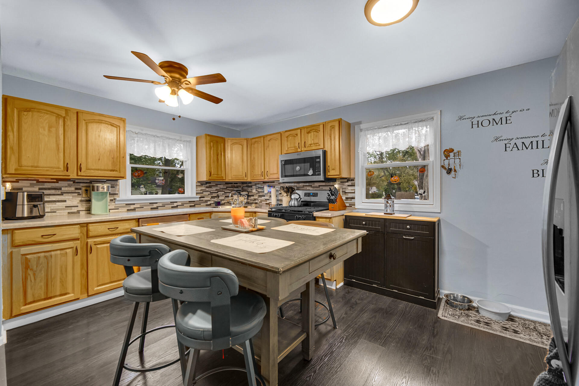 222 Maple Street Crown Point, IN 46307 - Photo 6 of 20 1920x1280