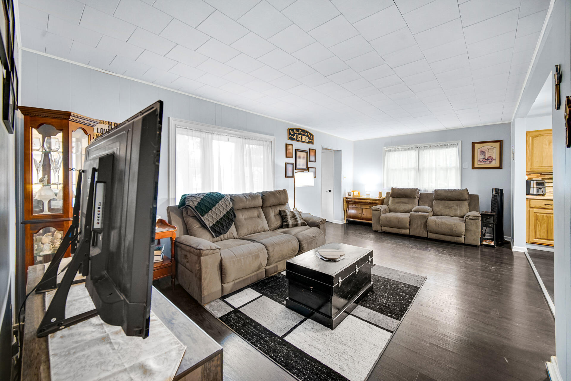 222 Maple Street Crown Point, IN 46307 - Photo 7 of 20 1920x1280