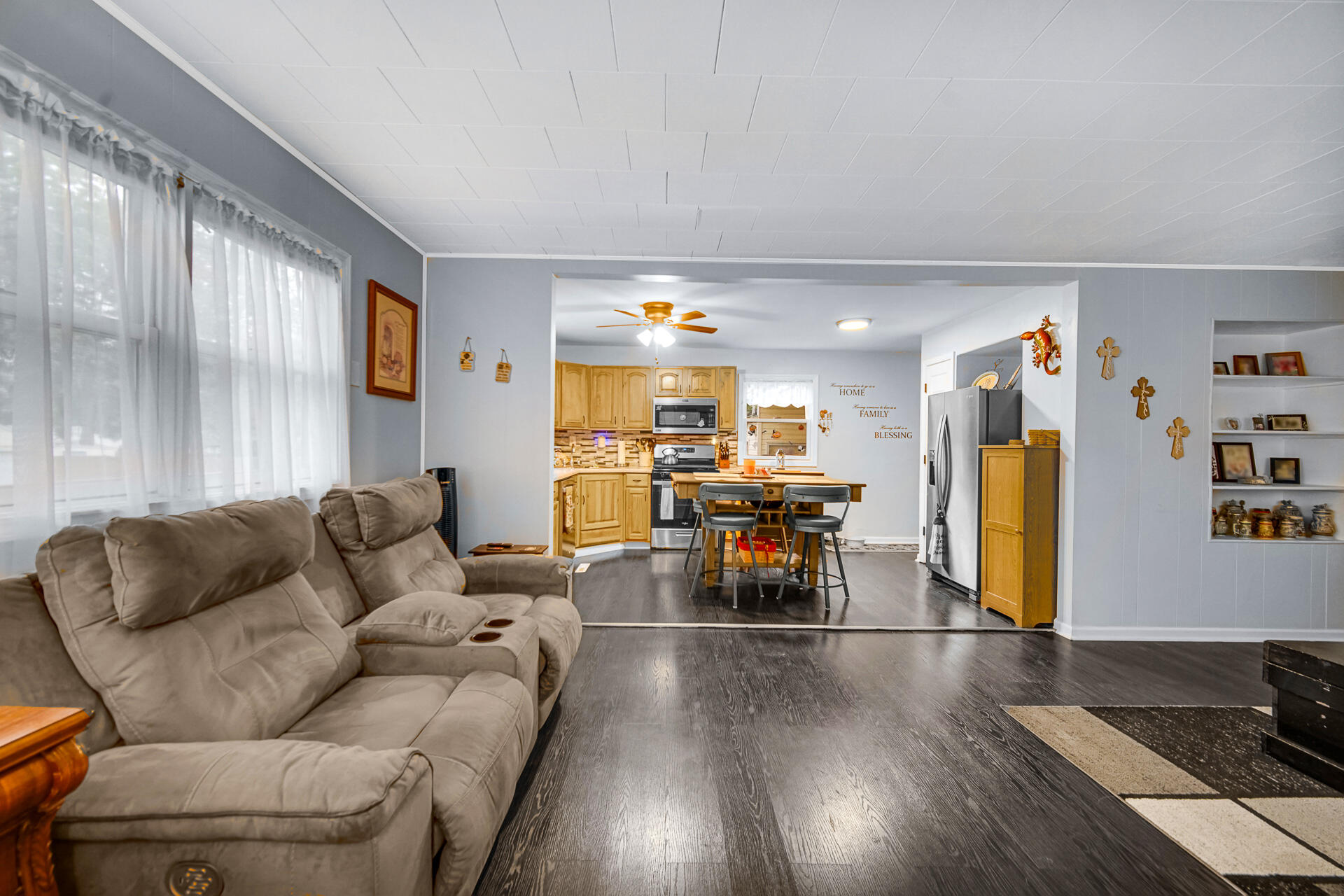 222 Maple Street Crown Point, IN 46307 - Photo 8 of 20 1920x1280