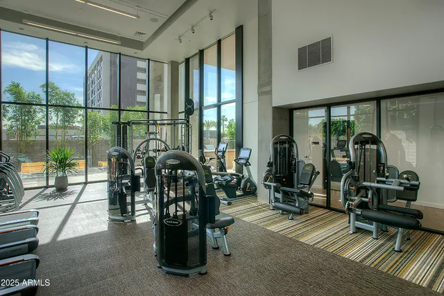 $749,777 | 200 West Portland Street, Unit 817, Phoenix, AZ 85003