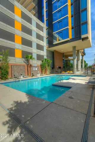 $749,777 | 200 West Portland Street, Unit 817, Phoenix, AZ 85003