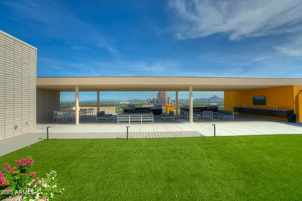 $725,000 | 200 West Portland Street, Unit 817, Phoenix, AZ 85003