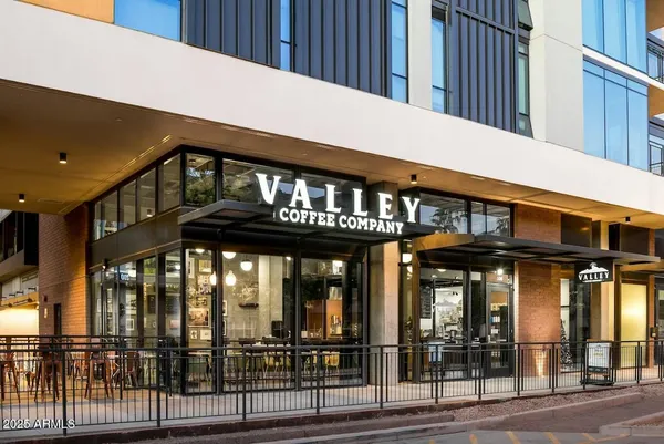 $725,000 | 200 West Portland Street, Unit 817, Phoenix, AZ 85003