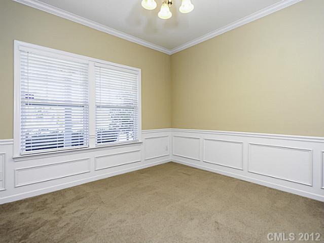 9522 Fernspray Road Charlotte, NC 28215 - Photo 3 of 16 Gallery Image 3
