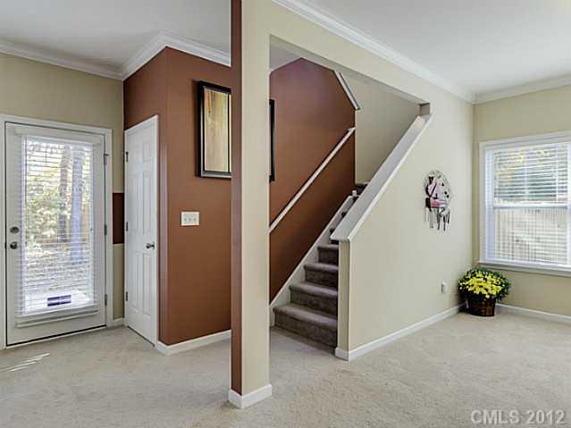 9522 Fernspray Road Charlotte, NC 28215 - Photo 8 of 16 Gallery Image 8