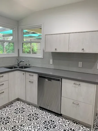 $4,795 | 4732 Katherine Avenue, Sherman Oaks, CA 91423