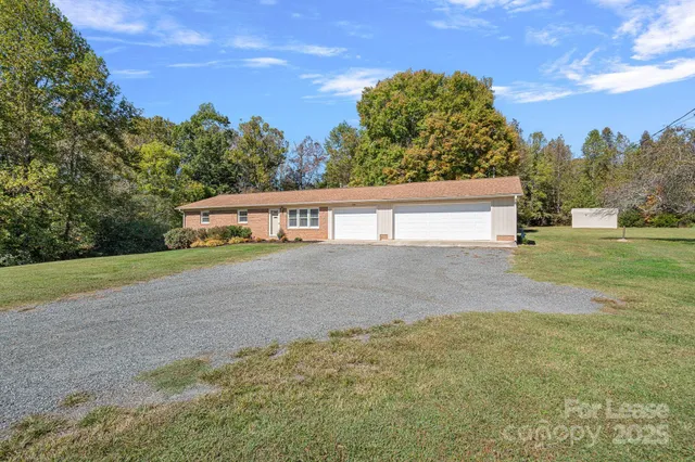 $2,250 | 540 Hoover Road, Troutman, NC 28166