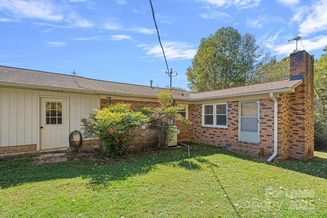 $2,250 | 540 Hoover Road, Troutman, NC 28166