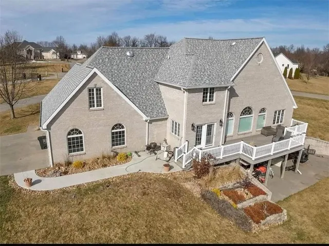 $675,000 | 3113 Cedar Crest Lane, Chillicothe, MO 64601