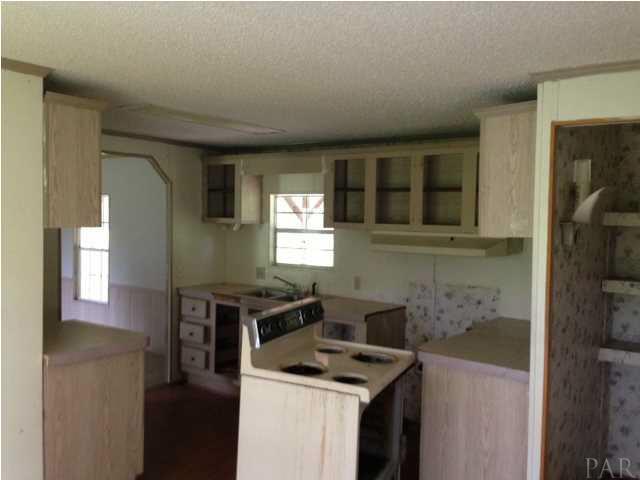 7220 Springhill Road Milton, FL 32570 - Photo 8 of 15 Gallery Image 8
