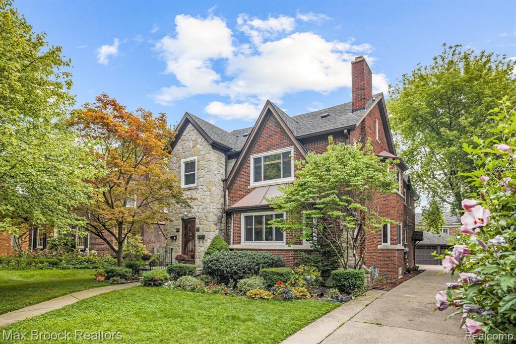 603 Neff Road Grosse Pointe, MI 48230 - Photo 2 of 2