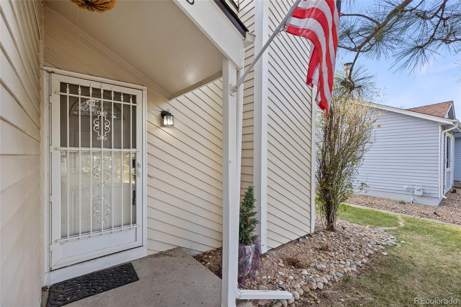 16129 East Rice Place, Unit B Aurora, CO 80015 - Photo 3 of 28