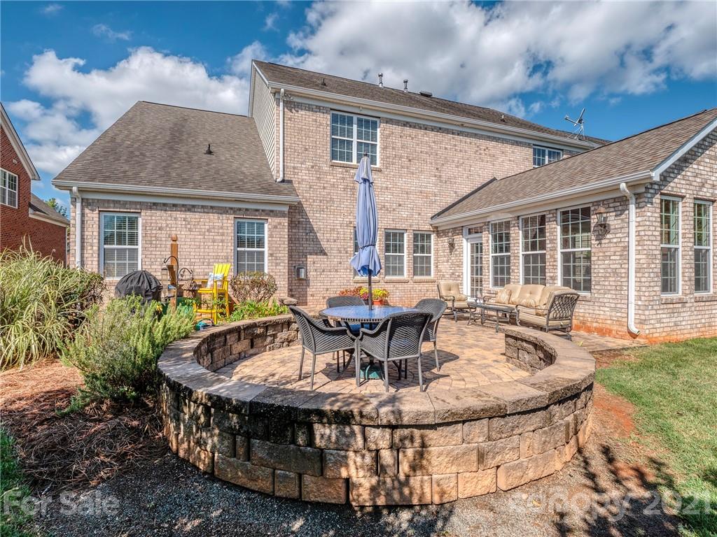 11419 Ashbourne Hall Road Charlotte, NC 28277 - Photo 31 of 37 Gallery Image 31