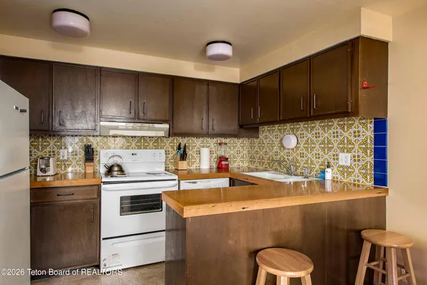 $939,500 | 7120 North Rachel Way, Unit 12, Teton Village, WY 83001