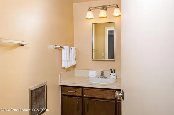 $939,500 | 7120 North Rachel Way, Unit 12, Teton Village, WY 83001