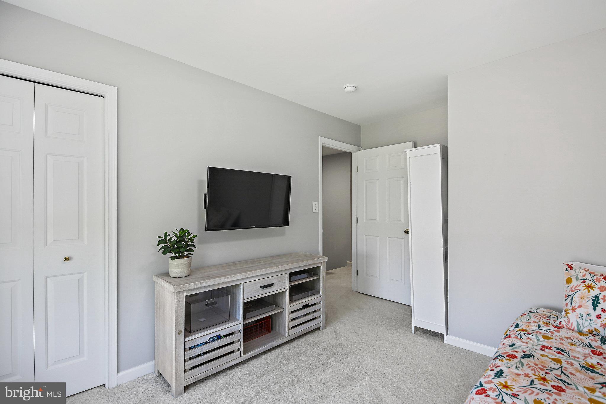 7246 Traphill Way Gainesville, VA 20155 - Photo 39 of 49