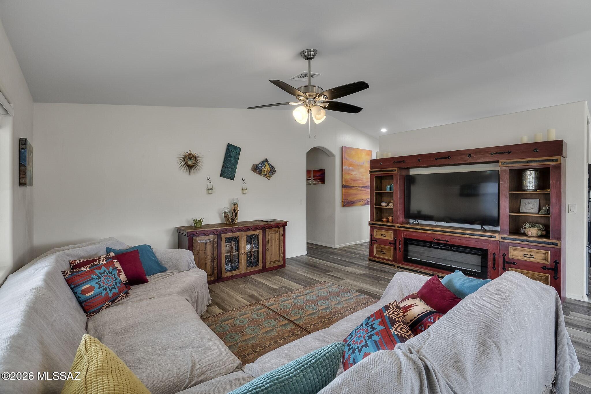 1752 Circulo Agua Blanca Rio Rico, AZ 85648 - Photo 3 of 41 Great Room