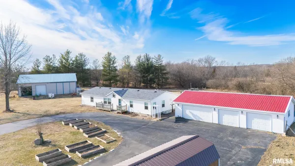 $315,000 | 5001 Tunbridge Hill Road, Clinton, IL 61727