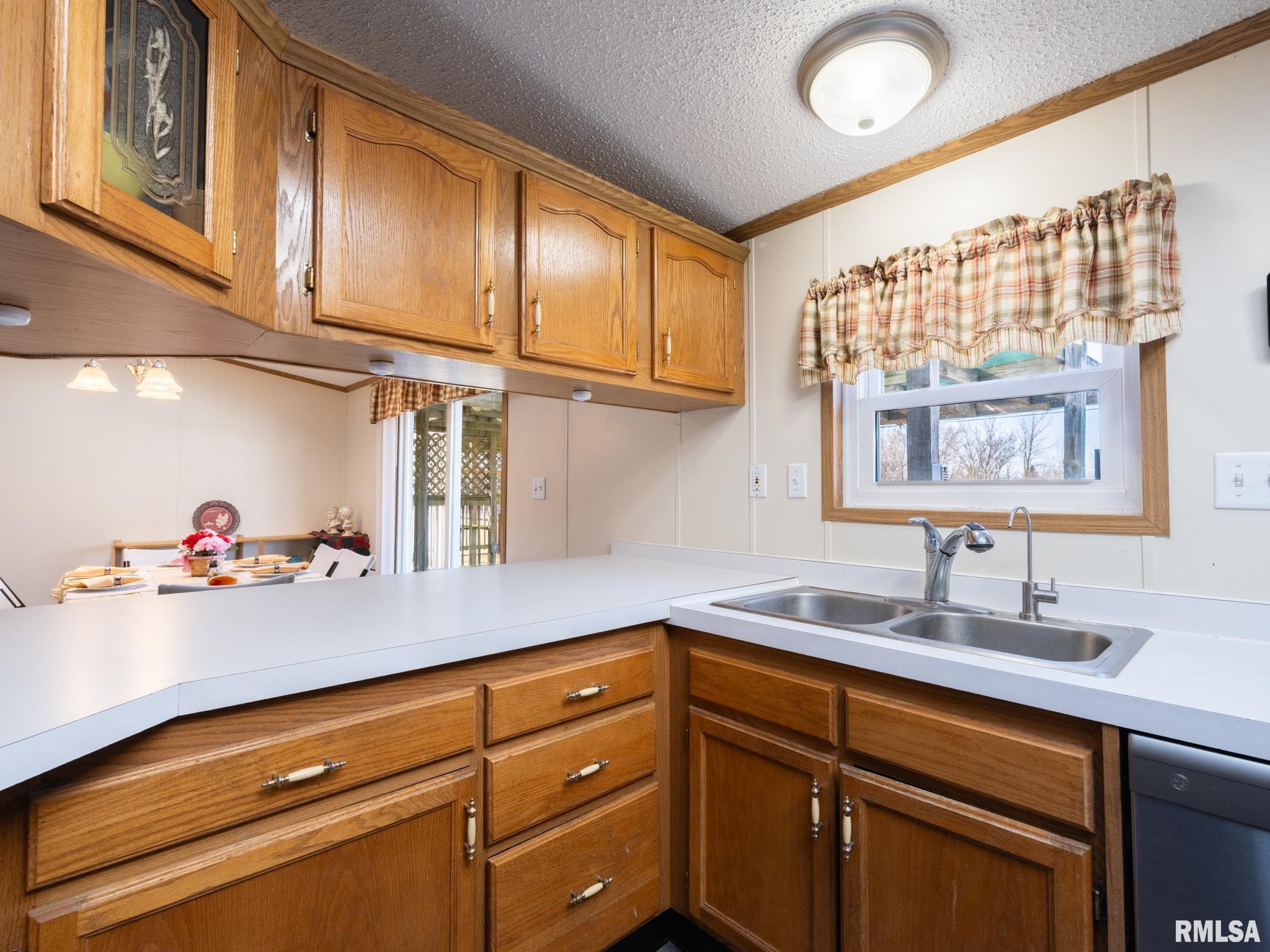 5001 Tunbridge Hill Road Clinton, IL 61727 - Photo 18 of 71