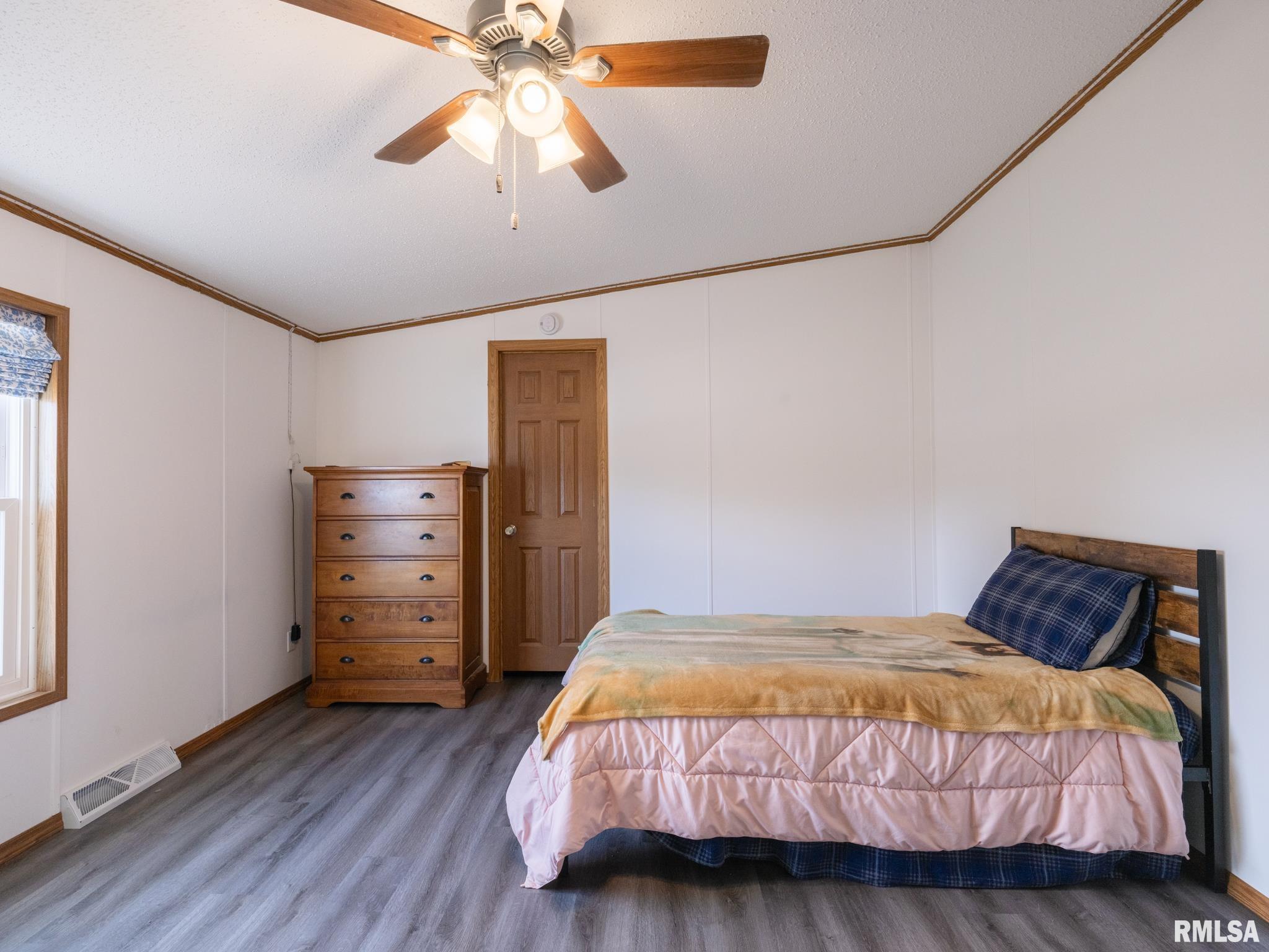 5001 Tunbridge Hill Road Clinton, IL 61727 - Photo 21 of 71