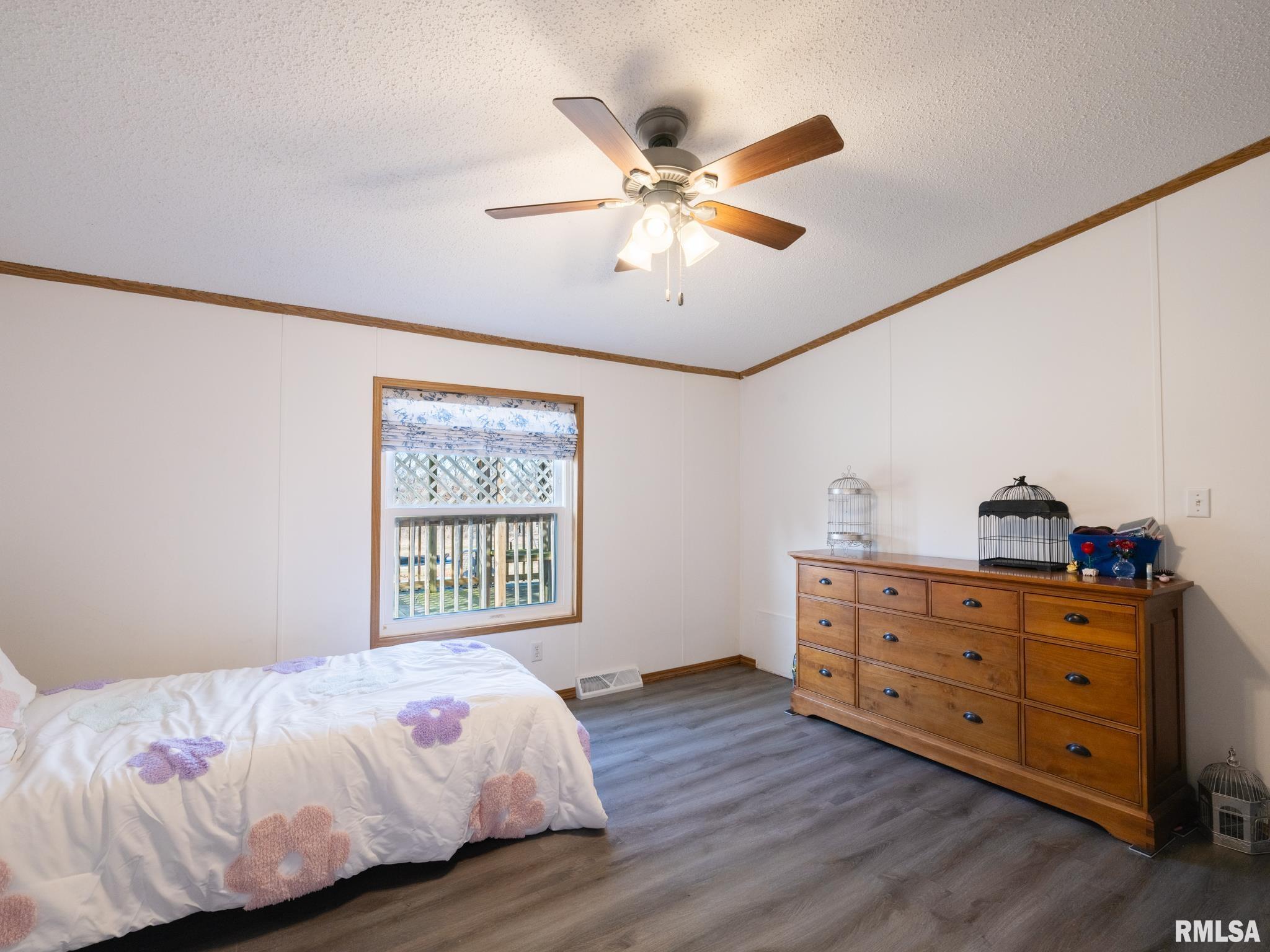 5001 Tunbridge Hill Road Clinton, IL 61727 - Photo 24 of 71