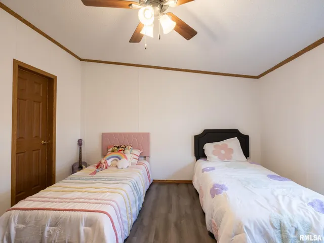 $325,000 | 5001 Tunbridge Hill Road, Clinton, IL 61727