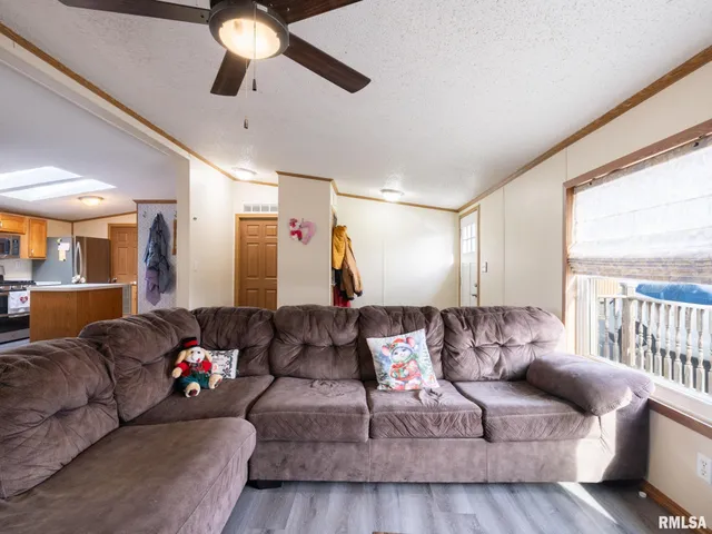 $325,000 | 5001 Tunbridge Hill Road, Clinton, IL 61727