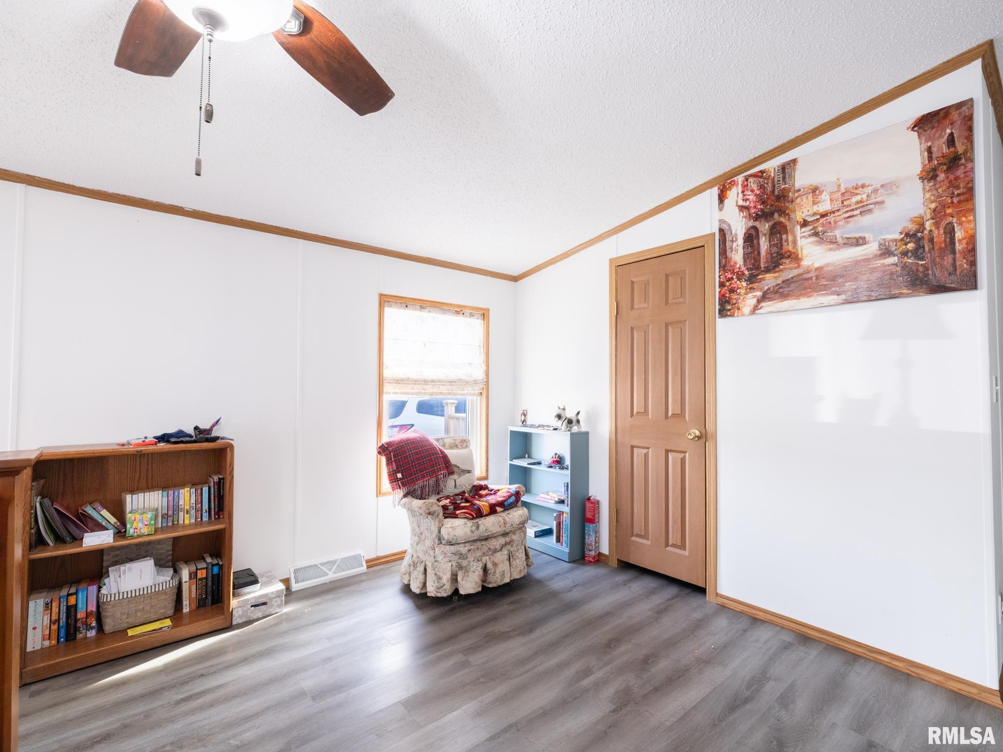 5001 Tunbridge Hill Road Clinton, IL 61727 - Photo 37 of 71