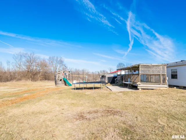 $325,000 | 5001 Tunbridge Hill Road, Clinton, IL 61727