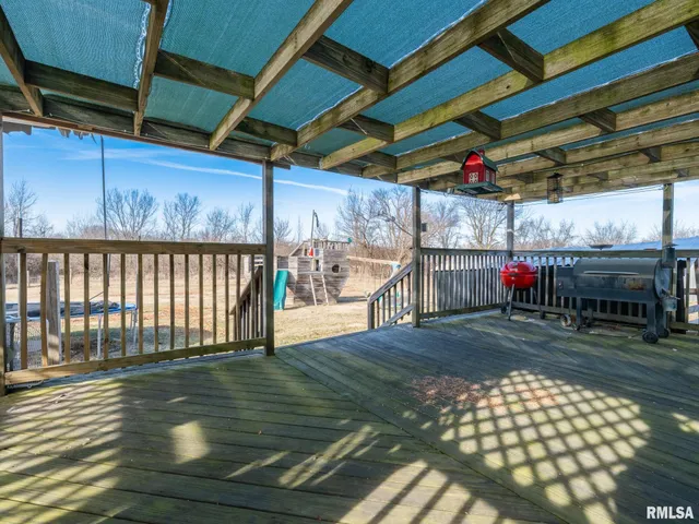 $325,000 | 5001 Tunbridge Hill Road, Clinton, IL 61727