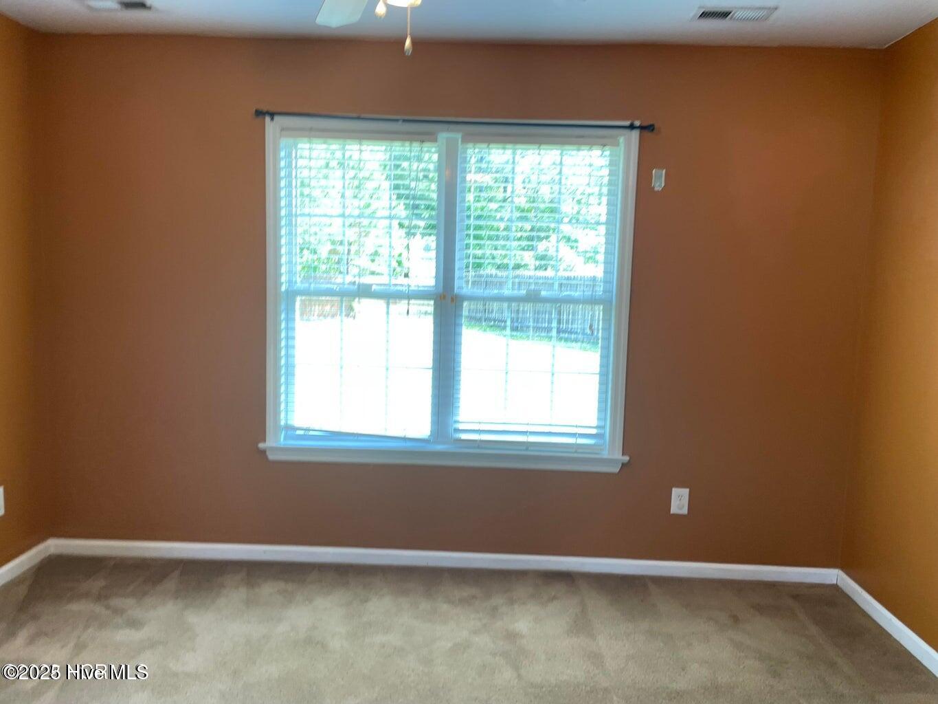 102 White Stone Court Jacksonville, NC 28546 - Photo 8 of 16 20220525184228784601000000-o