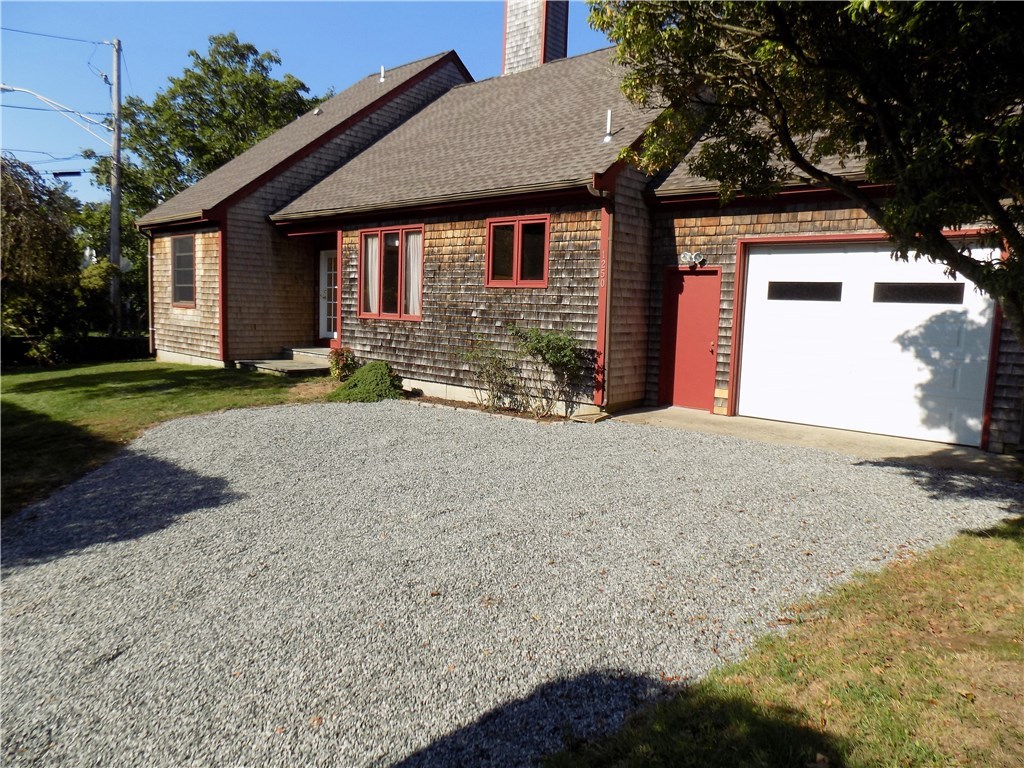1250 East Main Road Middletown, RI 02842 - Photo 1 of 27 Gallery Image 1