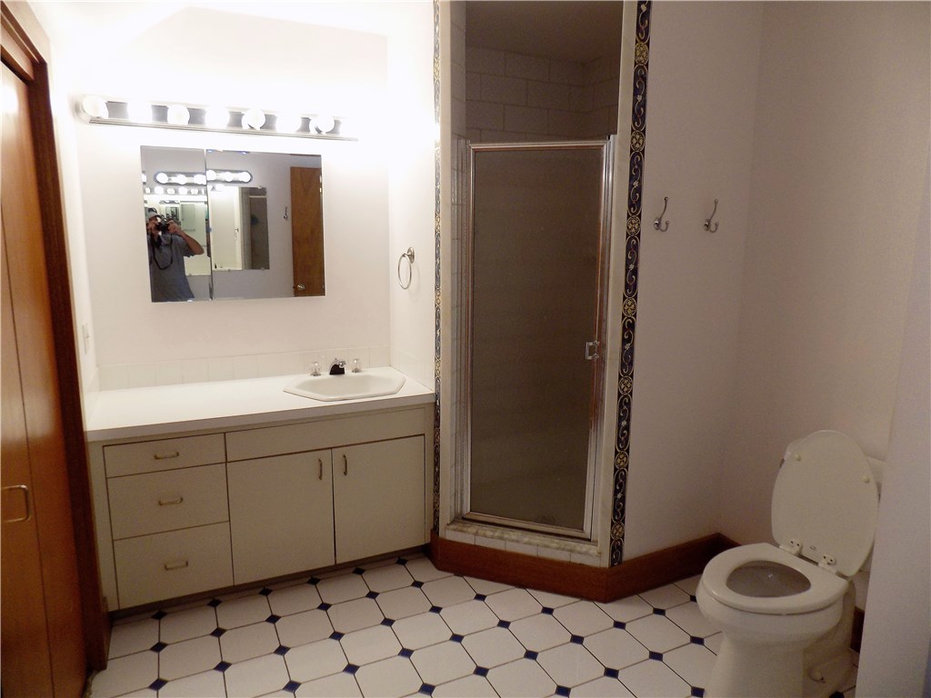 1250 East Main Road Middletown, RI 02842 - Photo 16 of 27 Gallery Image 16