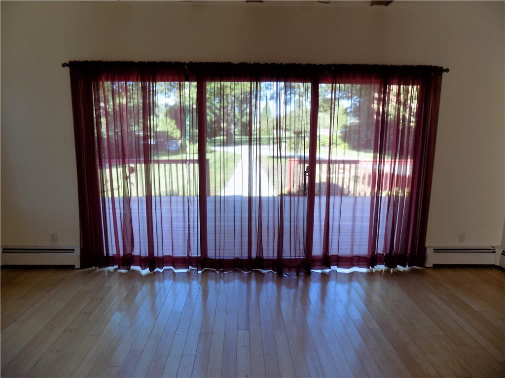 1250 East Main Road Middletown, RI 02842 - Photo 18 of 27 Gallery Image 18