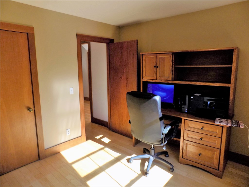 1250 East Main Road Middletown, RI 02842 - Photo 24 of 27 Gallery Image 24