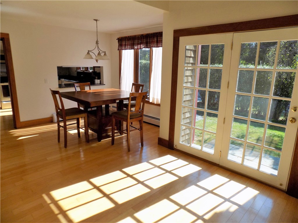 1250 East Main Road Middletown, RI 02842 - Photo 25 of 27 Gallery Image 25