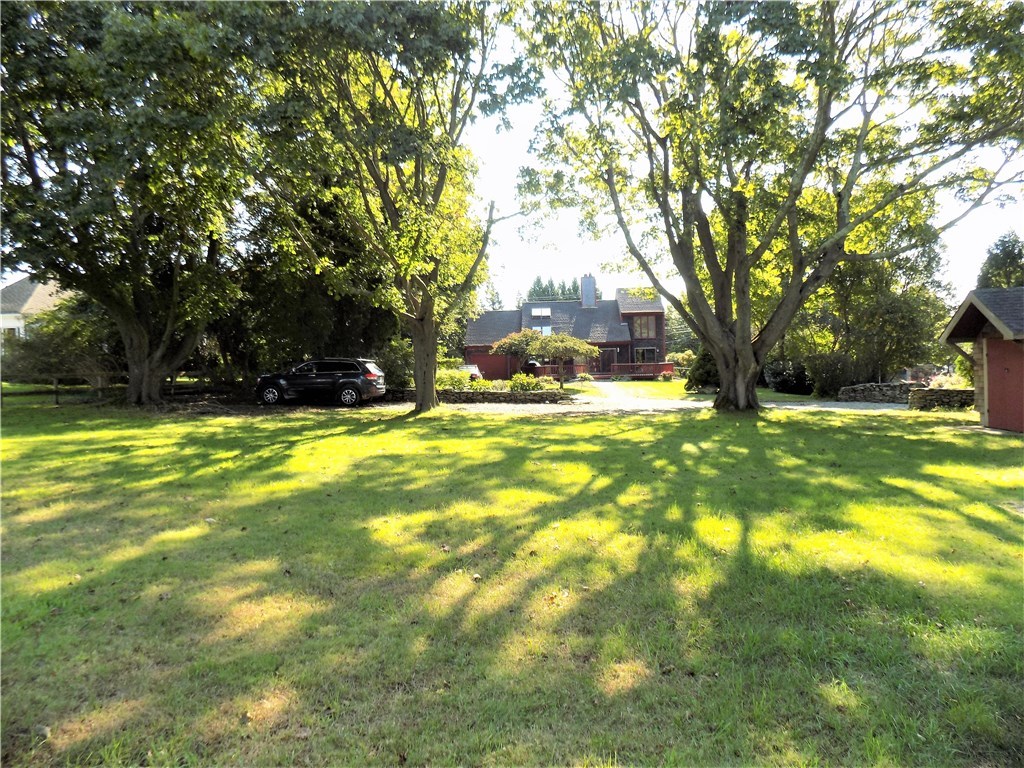 1250 East Main Road Middletown, RI 02842 - Photo 3 of 27 Gallery Image 3