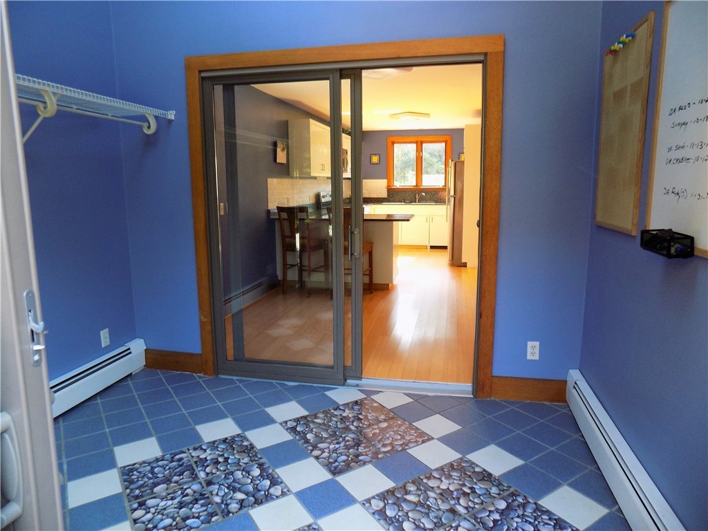 1250 East Main Road Middletown, RI 02842 - Photo 8 of 27 Gallery Image 8
