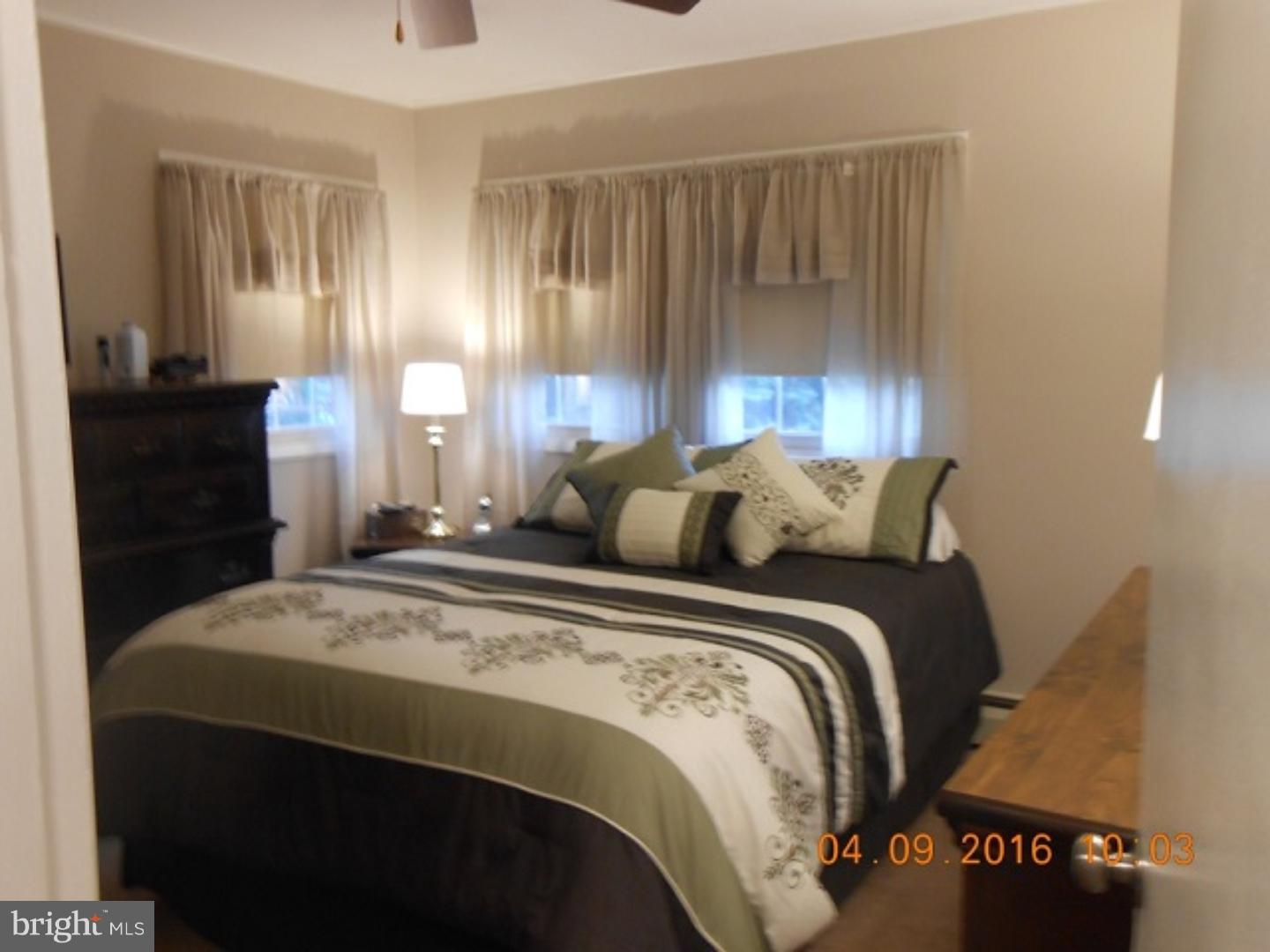 23 Canary Road Levittown, PA 19057 - Photo 13 of 25 Gallery Image 13