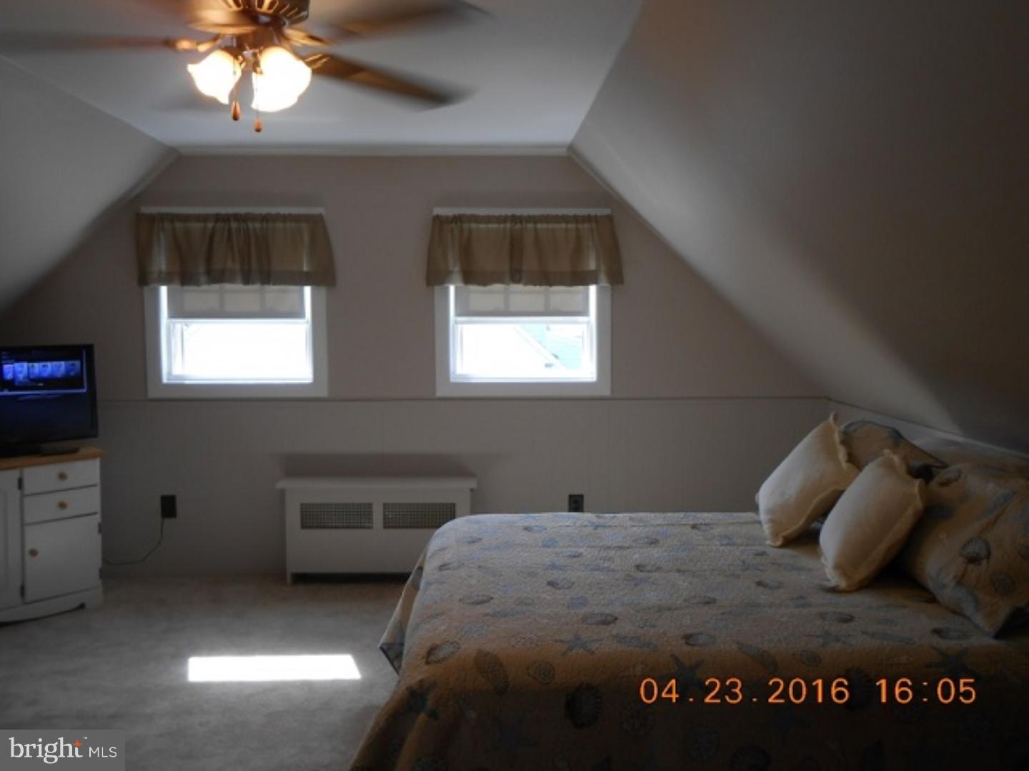 23 Canary Road Levittown, PA 19057 - Photo 17 of 25 Gallery Image 17