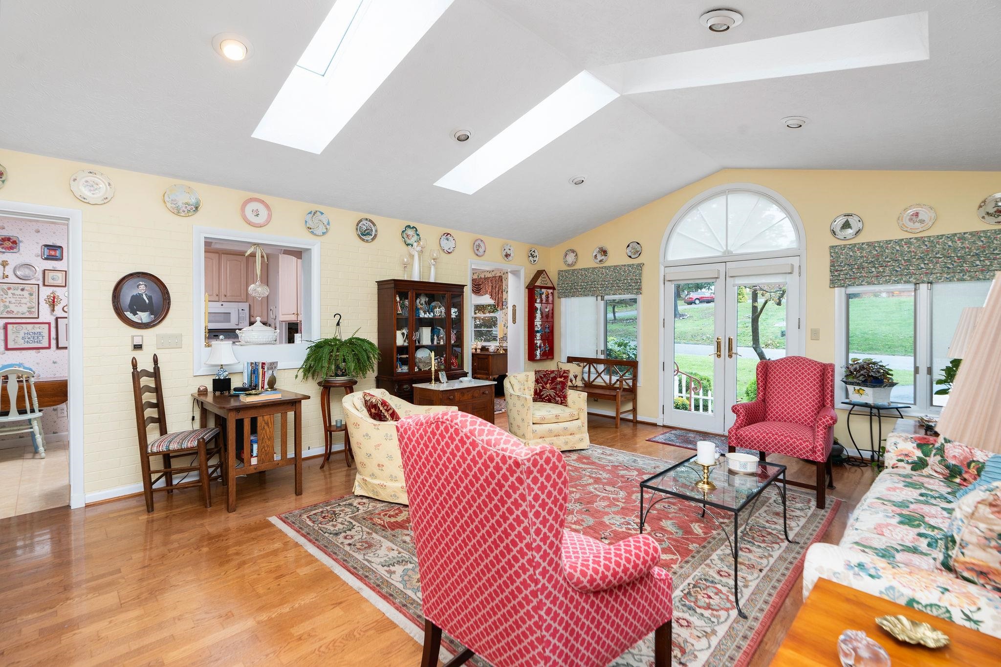 2000 Cherokee Road Waynesboro, VA 22980 - Photo 31 of 71 Gallery Image 31