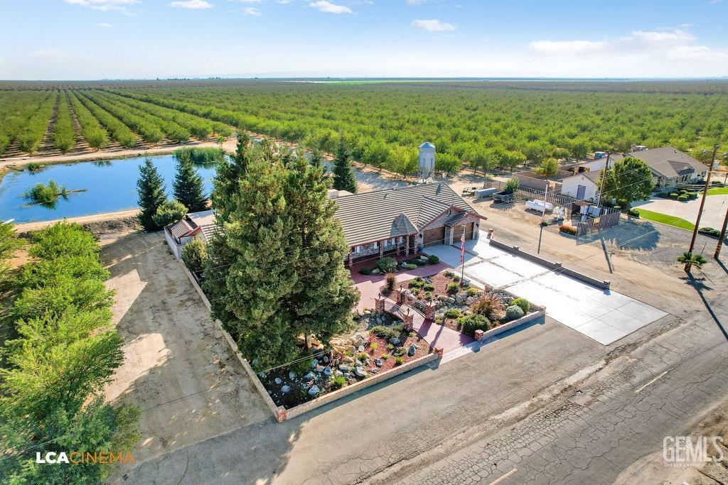Undisclosed Address Shafter, CA 93263 - Photo 7 of 34 an outdoor space with seating space
