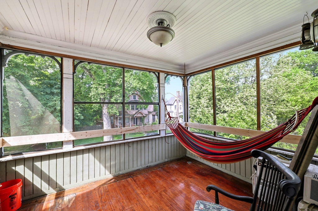 151 Bowdoin Street Springfield, MA 01109 - Photo 22 of 38