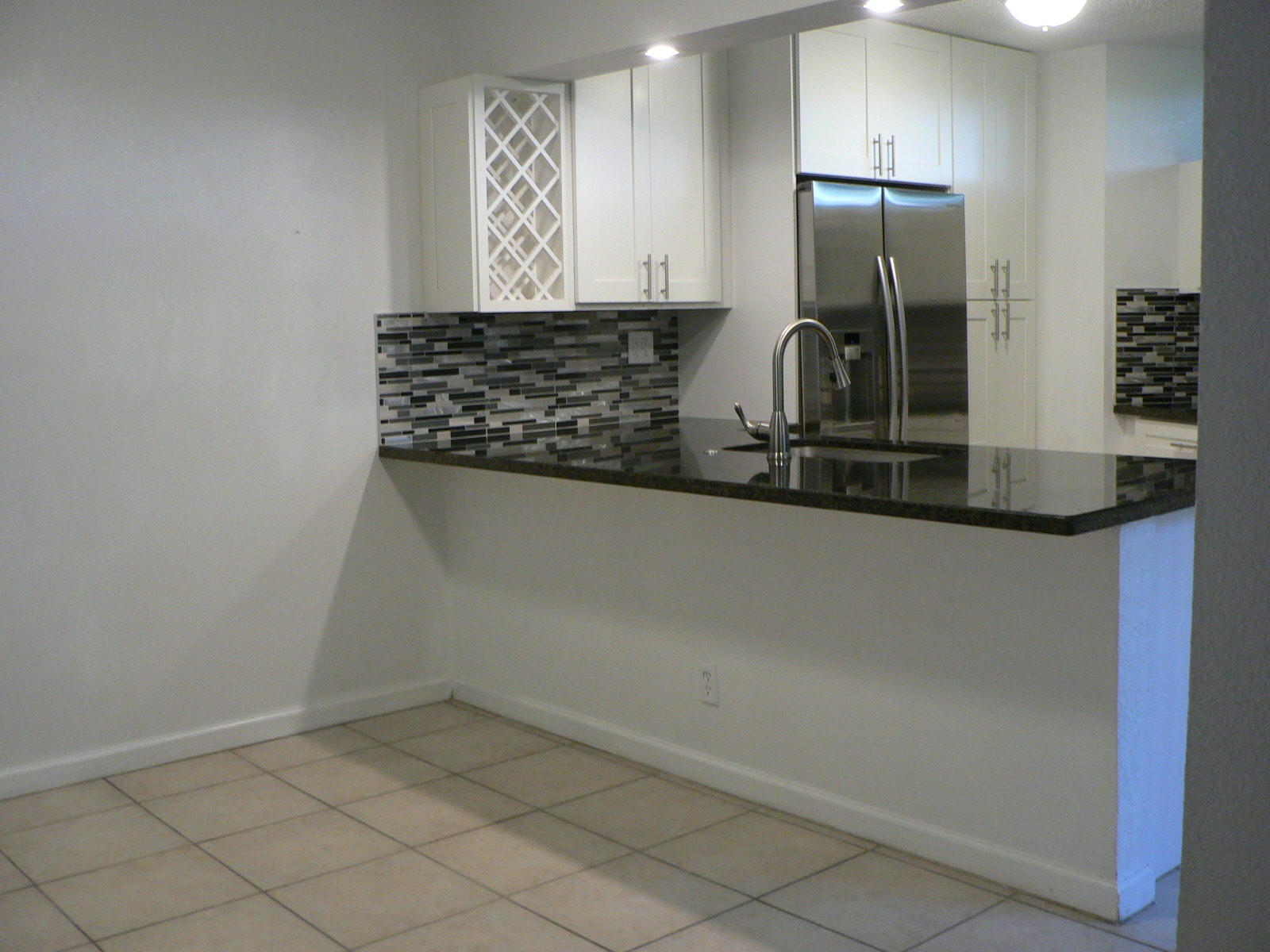 8135 Severn Drive, Unit B Boca Raton, FL 33433 - Photo 28 of 55 Dining Area