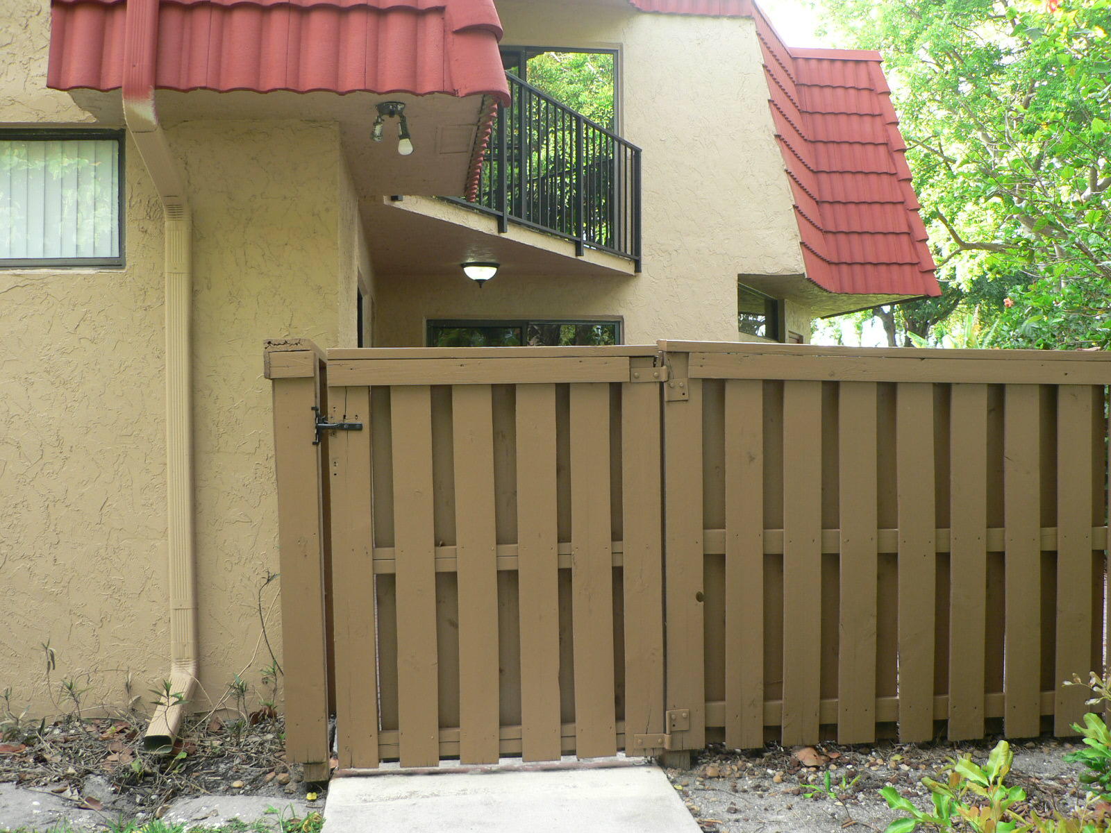 8135 Severn Drive, Unit B Boca Raton, FL 33433 - Photo 3 of 55 Gate Entrance into Courtyard